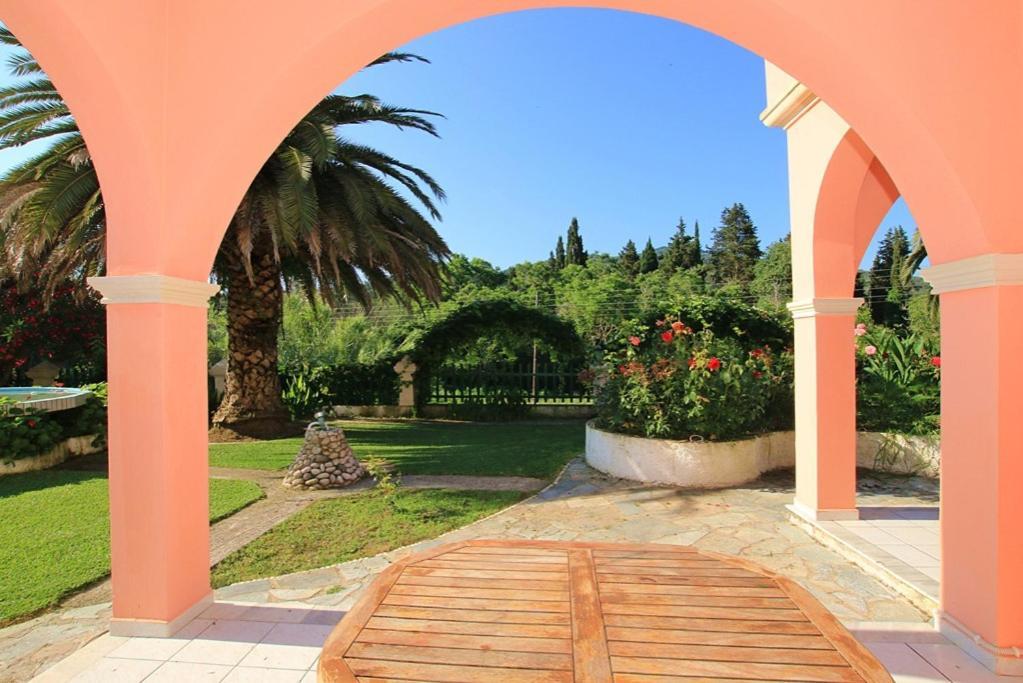 Pool Villa Grigoris Aspiotades Exterior foto